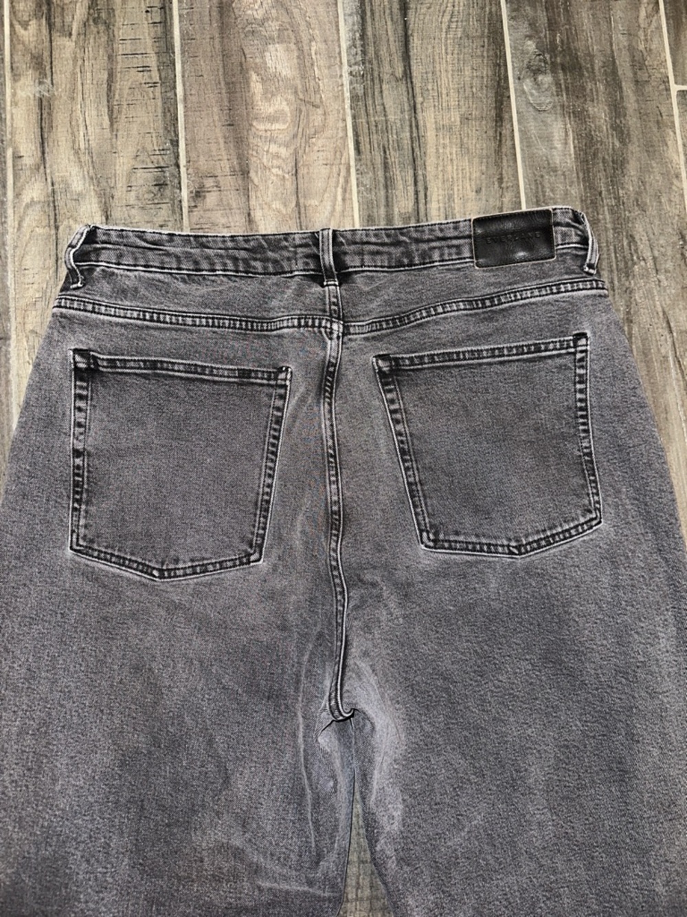 Everlane Curvy Way-High Jeans - Picture 8 of 11